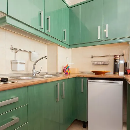 شقة Apartamento Monjas Victoria *